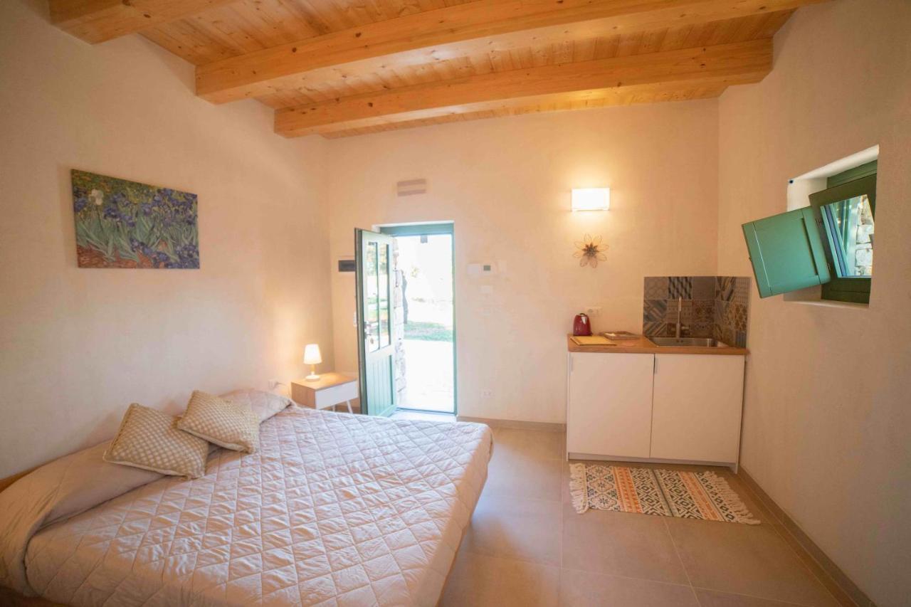 Il Fiore Della Vita Trulli Country House Конверсано Екстериор снимка